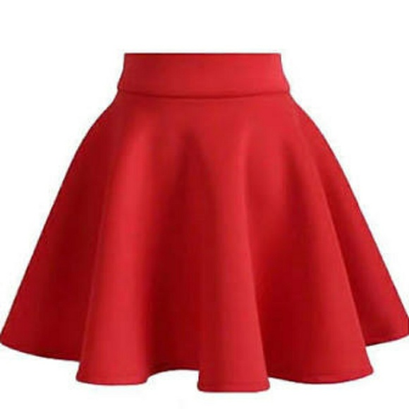 Red skater skirt - Picture 2 of 4